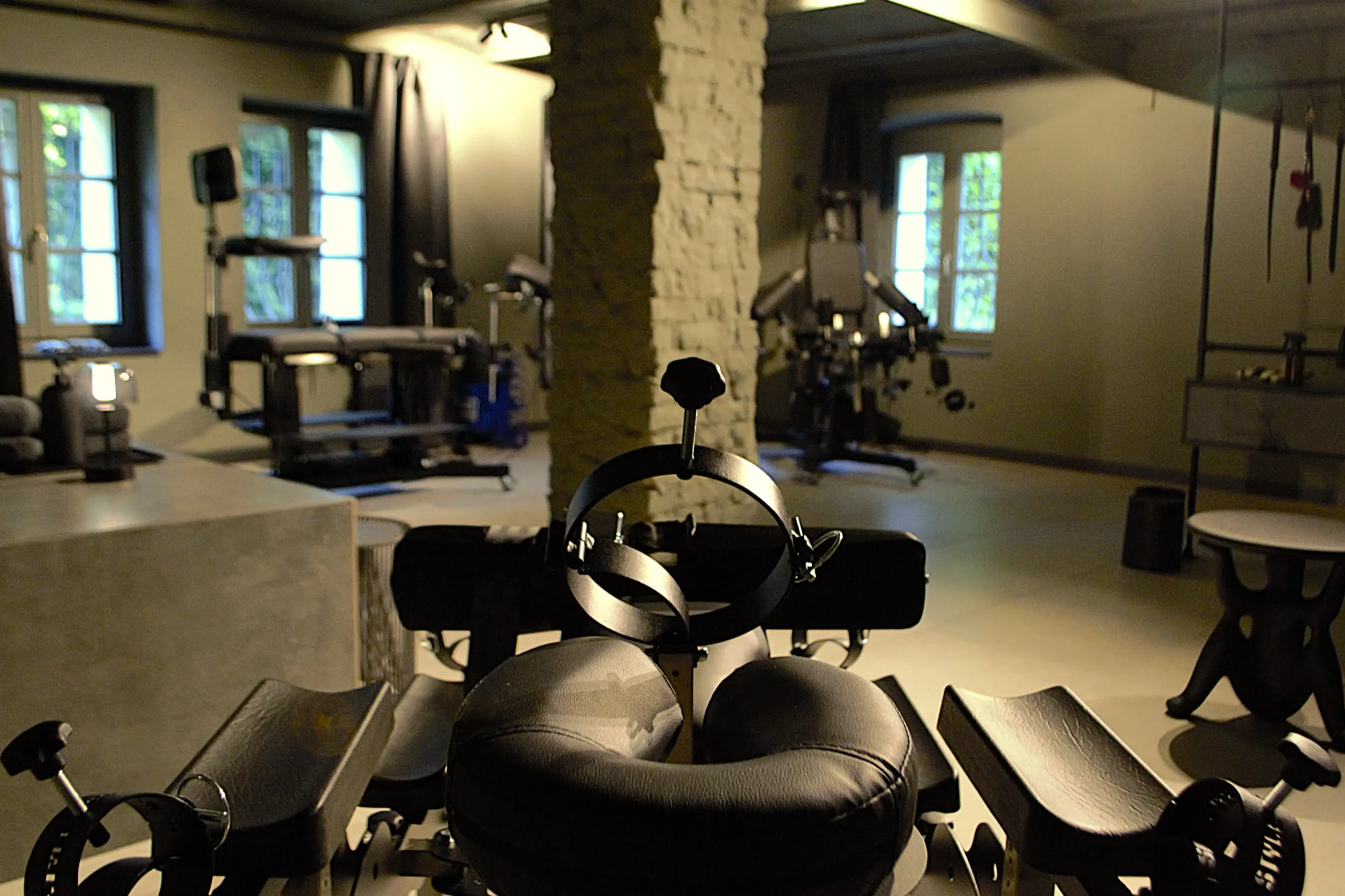 BDSM_Hotel_TheKink_4